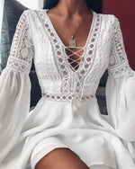 Vestido corto con volantes